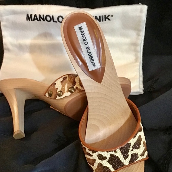 Manolo Blahnik Shoes - Sale! MANOLO BLAHNIKS NWT, NIB, Dustcover, beauty